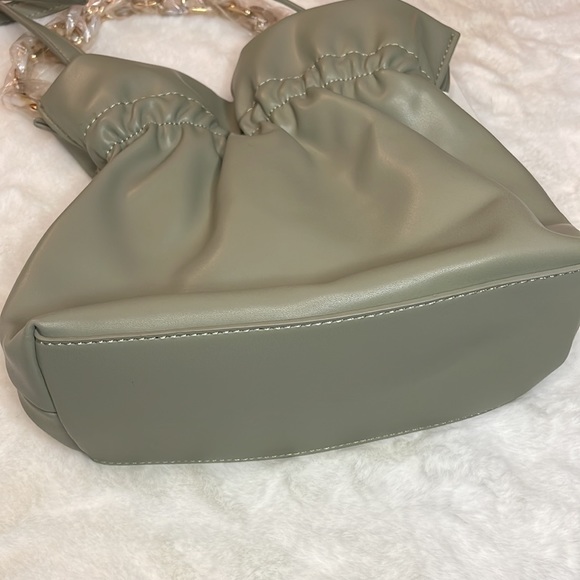 Urban Expression- mini bucket vegan leather - Picture 8 of 9